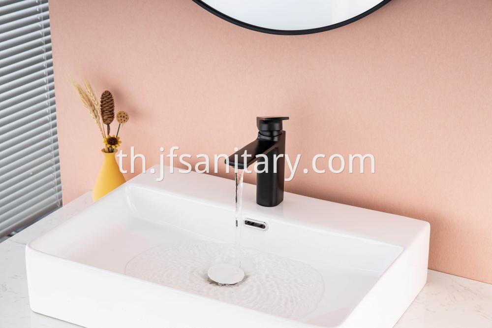 Brass Bathroom Faucet With Black Colour